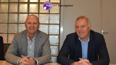 Tien jaar geleden gingen Ruud Alaerds en Leo van Schie van start met Partner Navigator. Een database waarin alle in ICT actieve bedrijven zijn samengebracht. Gebruikers van de database kunnen snel een 360 graden beeld krijgen van de markt, potentiele partners vinden en de concurrentie analyseren. Inmiddels telt de database 104.000 bedrijven en wordt dagelijks geüpdatet. Reden om eens aan Ruud en Leo te vragen waar ze nu staan, wie ze waarmee helpen en wat hun toekomstplannen zijn.