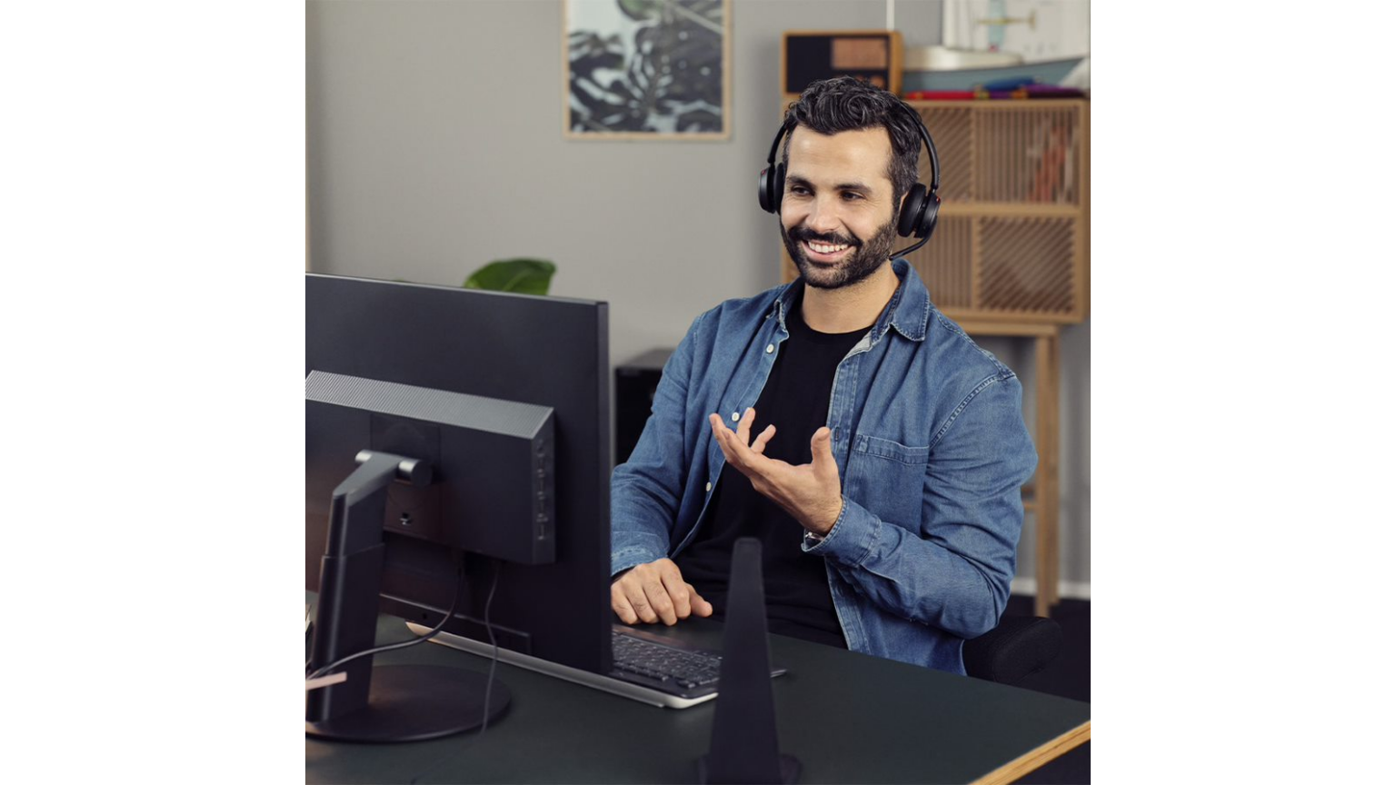 EPOS, het wereldwijde premium audio- en videomerk, heeft de IMPACT 1000 gelanceerd - een on-ear, toekomstbestendige Bluetooth-headset. De IMPACT 1000-serie is de eerste headset die is ontworpen om de uitdagingen van een gesprek in een rumoerige kantooromgeving aan te gaan.