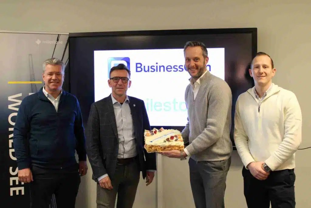 BusinessCom en Milestone tekenen distributiecontract voor de Benelux