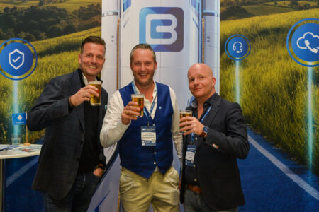 Odido en BusinessCom starten samenwerking voor zakelijke oplossingen odido